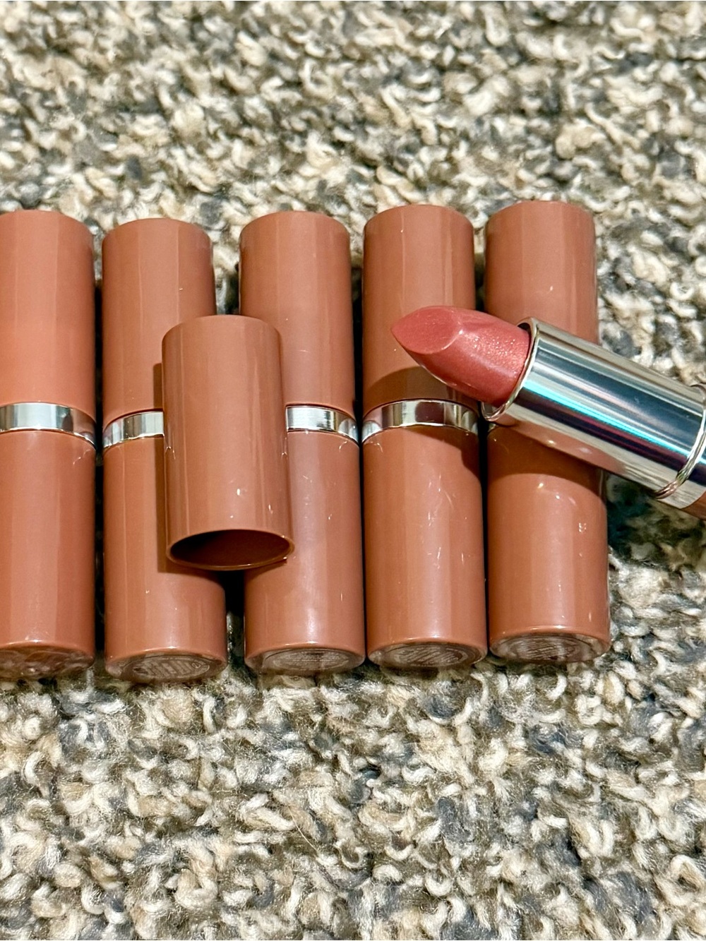 Clinique Satin Lipstick — bare pop